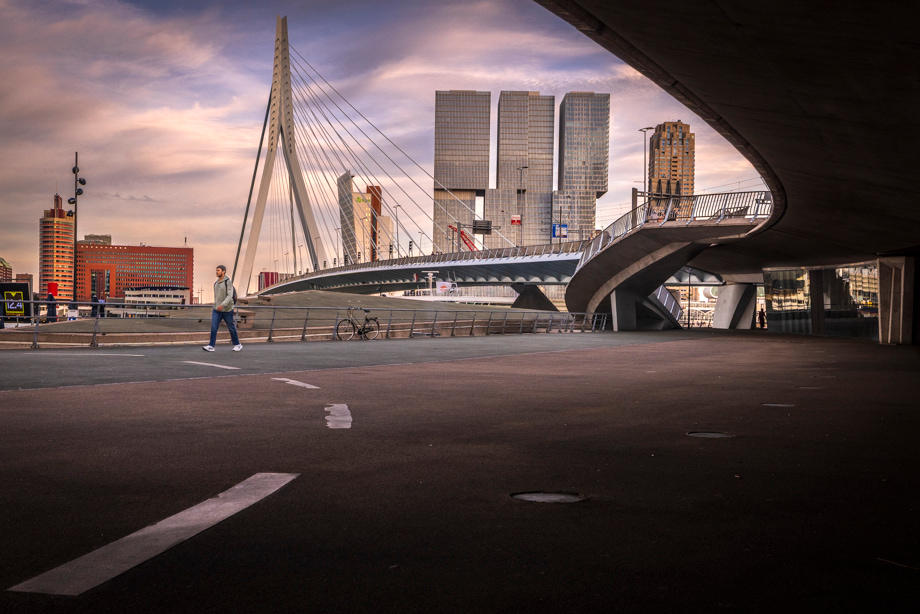 travelmarks-photoghraphy-workshop-fotografie-dag-rotterdam-vuurwerk-straat-erasmusbrug-kop-van-zuid-wereld-haven-dagen-4